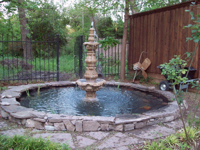 Dallas fountain pond.